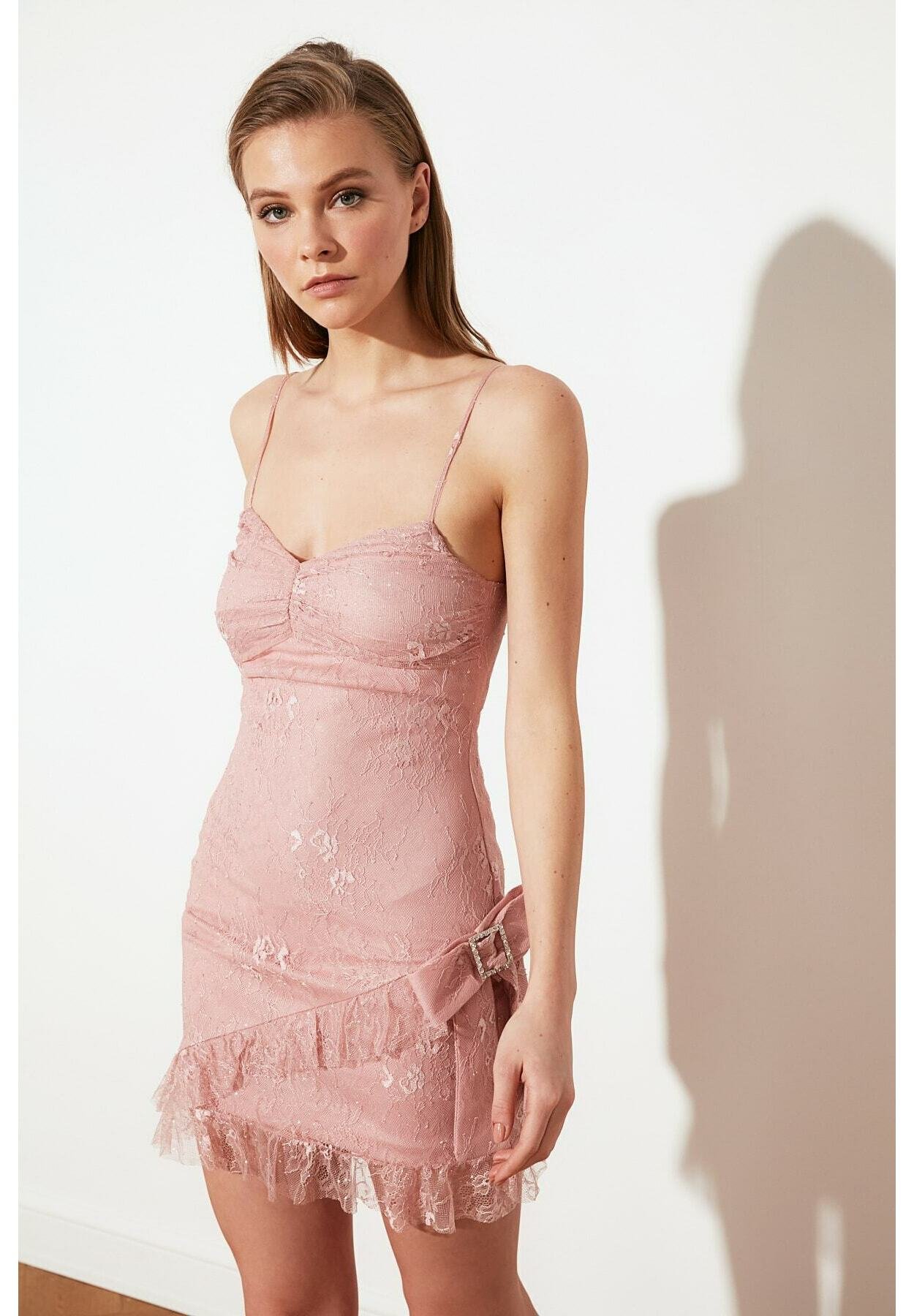 Festklänningar online Zalando