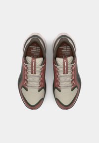 Nike Performance PEGASUS 41 GORE-TEX - Road running shoes - malt/barely green/sequoia/red sepia/burgundy crush/platinum violet