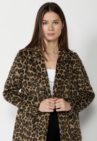 Koroshi Palton scurt - marron brown