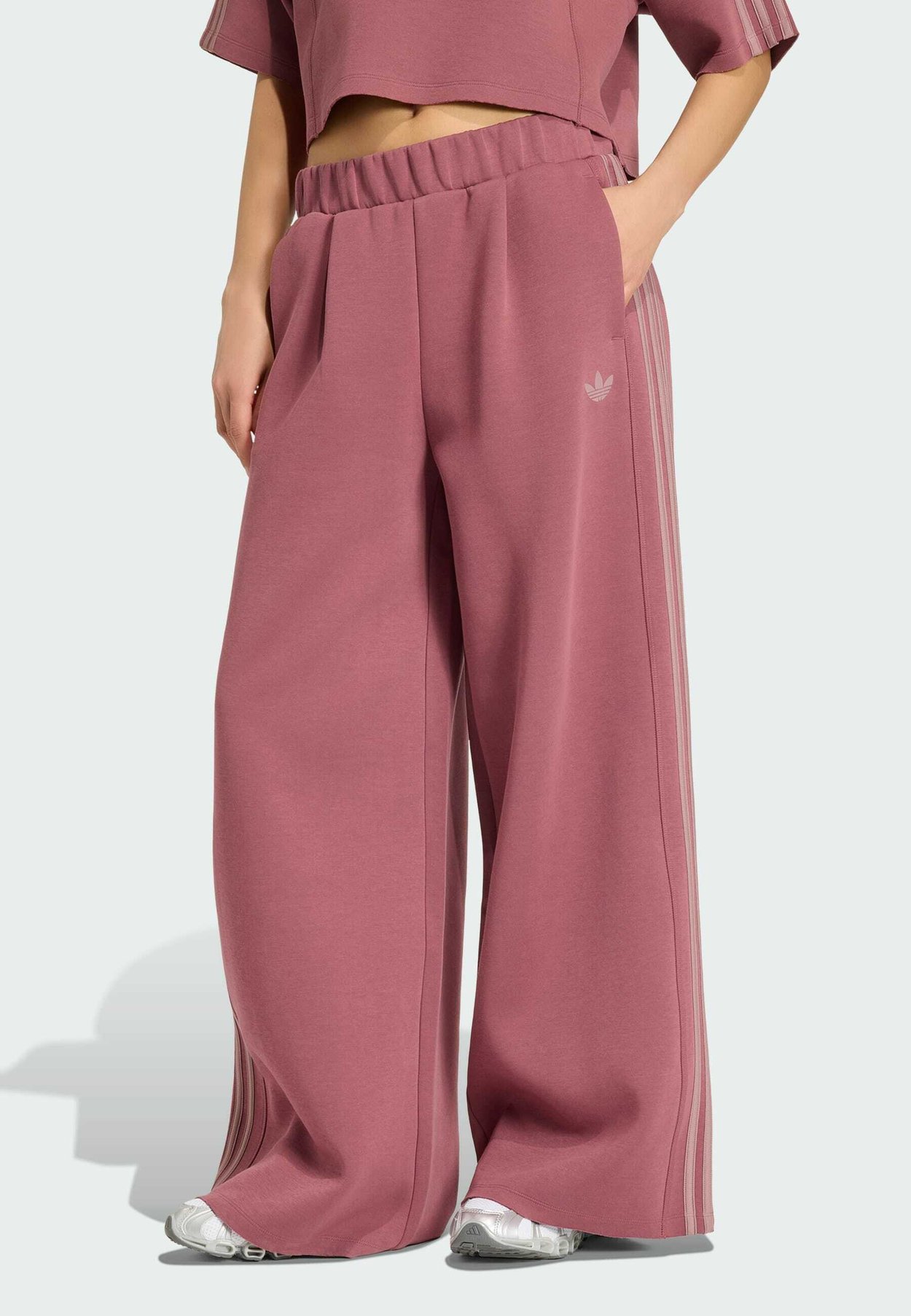 adidas ORIGINALS SST 2.0 LONG TRACKPANT - Pantalones deportivos - burgundy purple