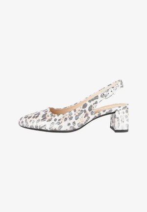 Slingback schoen met luipaardprint, puntige neus, getextureerd oppervlak en blokhak. Voorzien van een verstelbare gesp. Kleuren zijn wit, zwart en beige.