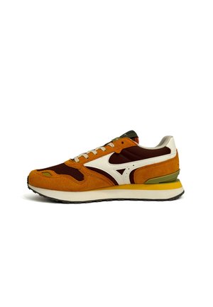 Mizuno Sneaker low - cappuccino pristine cedar