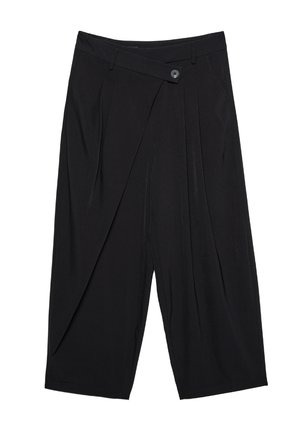Pantaloni neri plissettati con chiusura a singolo bottone e design a gamba larga e corta. Tessuto morbido e silhouette sartoriale.