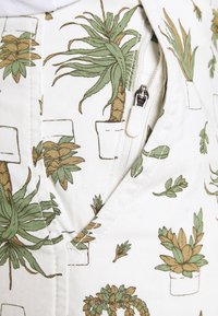 Levi's® Calções - nephrite olive night