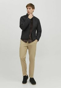 Thumbnail Image 2