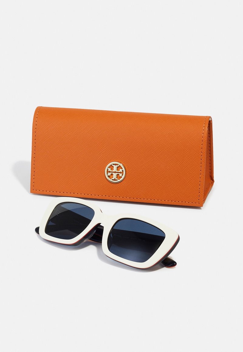 Tory Burch Sunglasses - ivory/red/blue/blue - Zalando