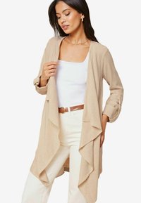 Unausgewählt, cream