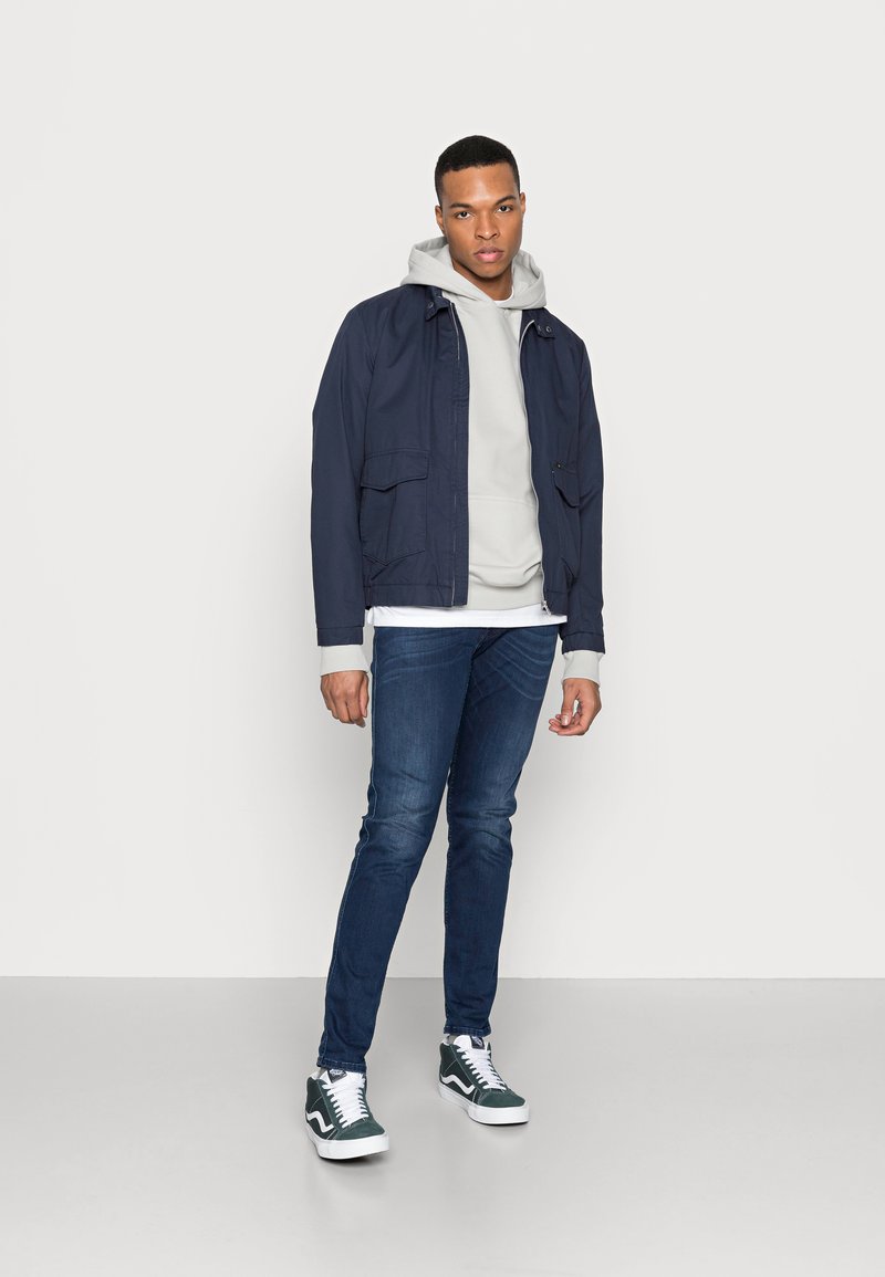 Pegador LOGO HOODIE - Camisola - cloud grey