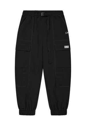 Pantalons cargo noirs en tissu léger, avec une taille élastique dotée d'une ceinture, plusieurs poches latérales et des poignets élastiques.