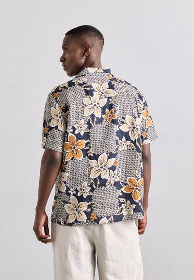 J.LINDEBERG ELIO ISLAND FLORAL - Shirt - safari