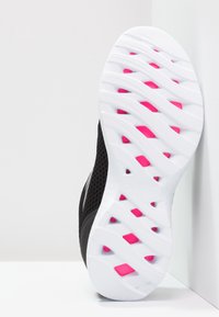 Skechers Performance Treenikenkä - black
