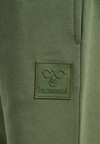 Hummel CLEAN ADJUSTABLE - Trainingsbroek - olivine