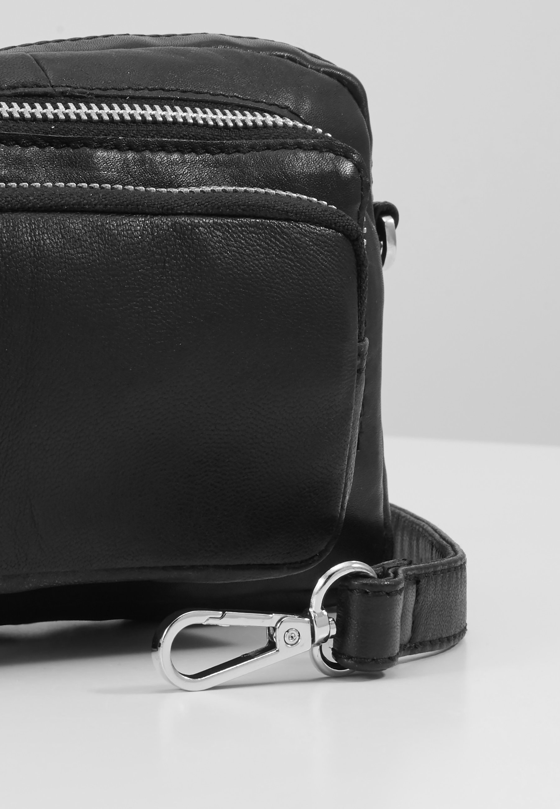 Object OBJOLIVIA CROSSOVER Skulderveske black Zalando.no Object OBJOLIVIA CROSSOVER Skulderveske black Zalando.no