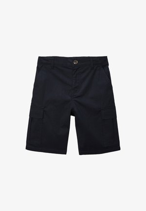 Shorts cargo noirs avec bouton avant, passants de ceinture, poches latérales et poches à rabat sur chaque jambe.
