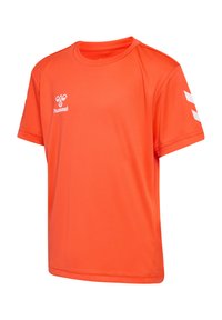 Oranges Sport-T-Shirt aus synthetischem Material, mit rundem Ausschnitt, kurzen Ärmeln und weißen, kantigen Akzenten an den Ärmeln.
