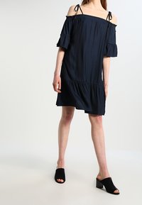 VILA Vapaa-ajan mekko - dark blue