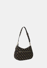 Borsa nera con motivi geometrici dorati, tessuto testurizzato, con una tracolla regolabile singola e una tasca anteriore con zip.