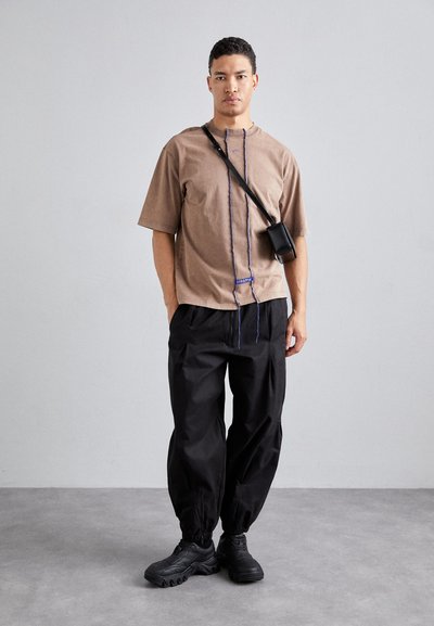 A-COLD-WALL* FRACTURE - T-shirt imprimé - brown