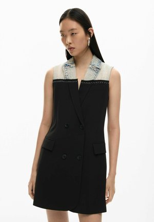 CROSSED - Denné šaty - black