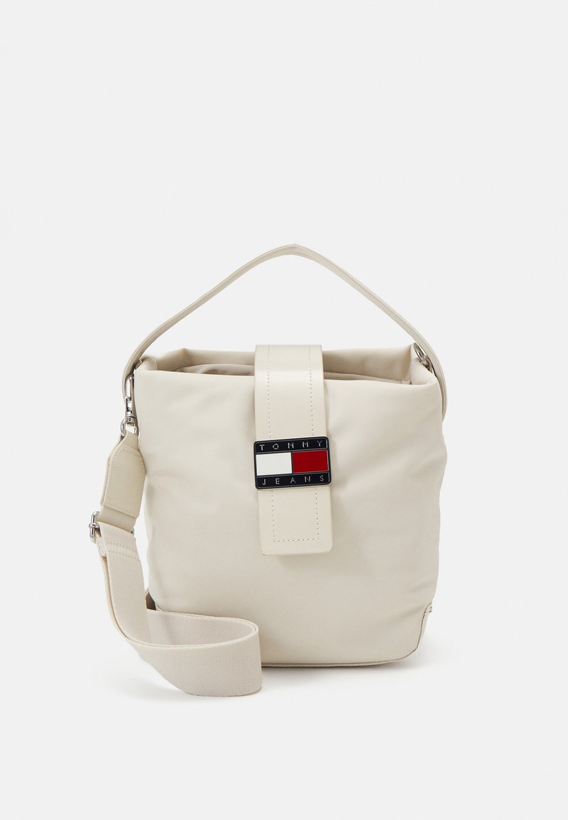 Tommy Jeans STARTDUST BUCKET BAG - Kabelka - offwhite