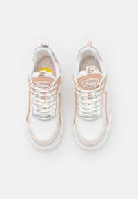 Buffalo CHAI - Sapatilhas - white/cream