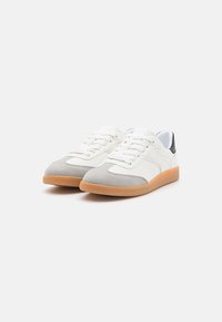 ALDO ERILG - Sportbačiai - white/black