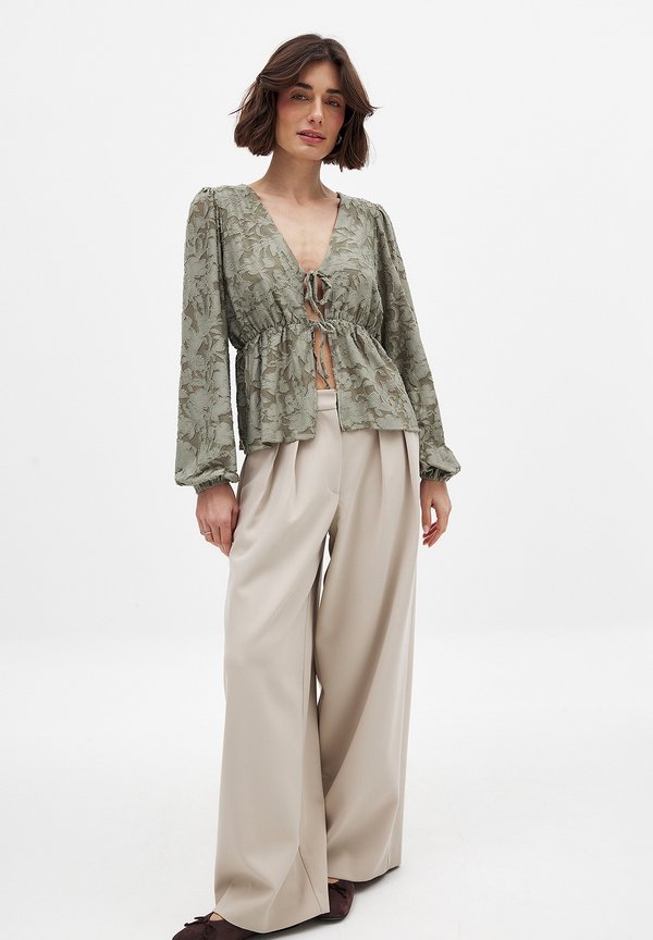 BURN OUT PUFF SLEEVE  - Bluse - khaki