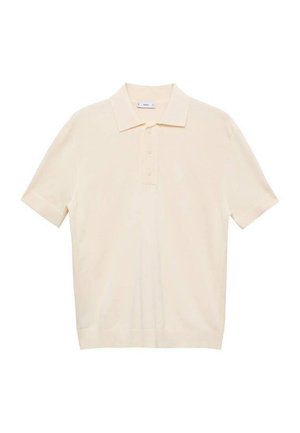 Camisa polo de manga corta color crema, hecha de tejido suave, con un cuello tipo polo, tapeta de tres botones y ribete acanalado.