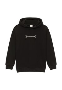 Zwarte hoodie van zacht materiaal, met een vooraanstaande afbeelding die "voor creatieve jongeren" in witte tekst binnen haakjes weergeeft.