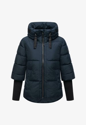 Mornarska puffer jakna s visokim ovratnikom, kratkim rukavima, zatvaranjem na munju, crnim detaljima i rebrastim pletenim manžetama. Sadrži kviltani dizajn za izolaciju.