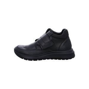 Sort lædersneaker med bred velcrolukning, polstret krave og tyk gummisål, vist fra siden på en hvid baggrund.