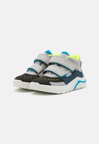Superfit KICKS wielokolorowy