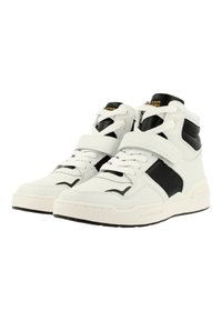 Höga sneakers i vitt läder med svarta accenter. Har justerbart rem, snörning och texturerad gummikyla.