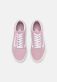 Vans UA OLD SKOOL STACKFORM - Baskets basses - keepsake lilac