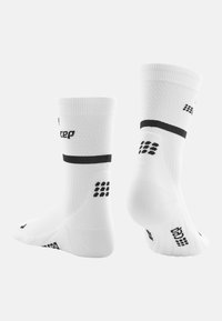 CEP THE RUN COMPRESSION SOCKS MID CUT WOMEN - MADE IN GERMANY - Sports socks - white