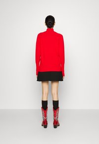 IVY OAK Sweter
