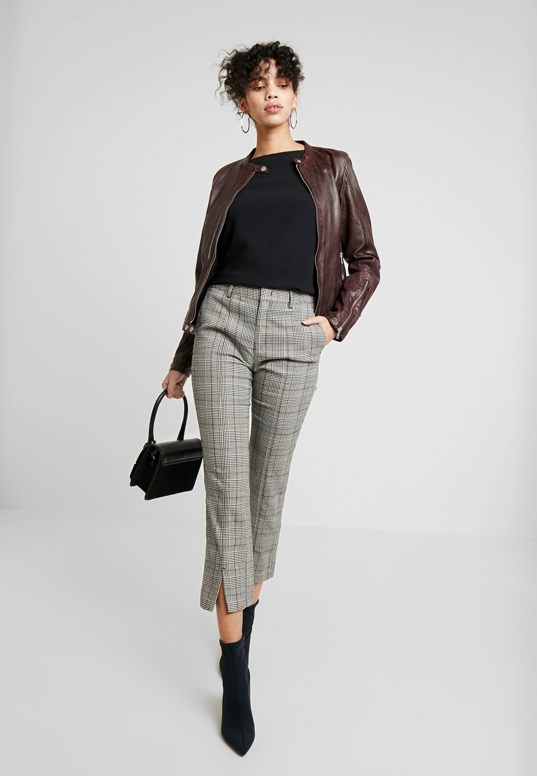 Vila VIRASHA BOATNECK Blouse dark green Zalando.nl Vila VIRASHA BOATNECK Blouse dark green Zalando.nl