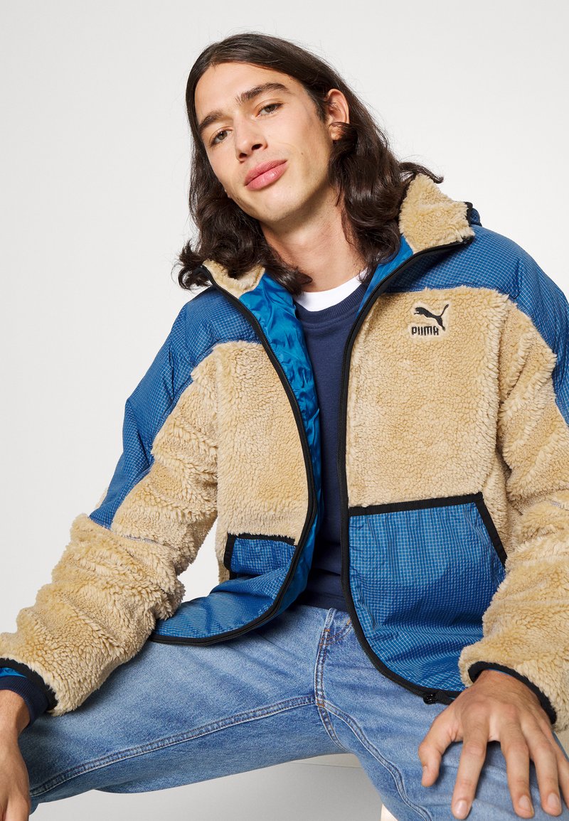 Puma HOODED JACKET - Viegla jaka - light sand
