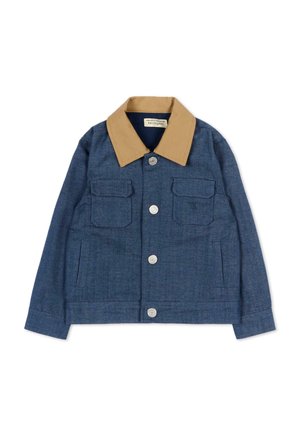 Blauwe spijkerjas met beige kraag, vier voorzakken en zilveren knopen in het midden.