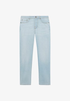 Lichtblauwe spijkerbroek met een rechte pasvorm, vijf zakken en accenten van metalen hardware. Gladde textuur en minimale vervaging.