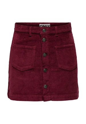 Mini-jupe en velours côtelé bordeaux avec fermeture à boutons sur le devant, passants de ceinture et deux poches à patch avant.