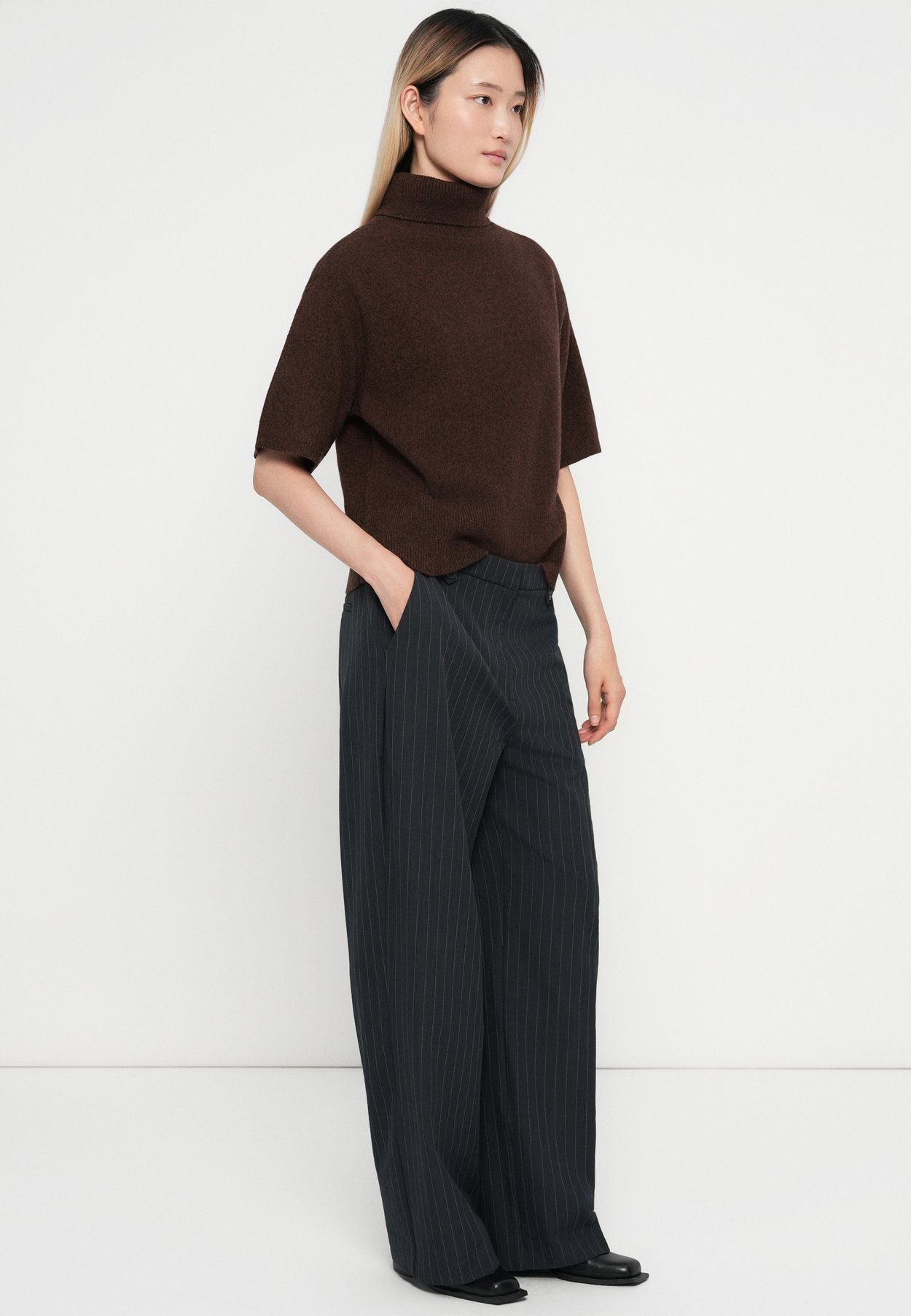ONLROME LIFE WIDE PINST PANT