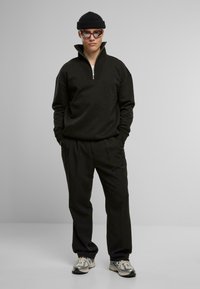 Urban Classics Sweatshirt - black