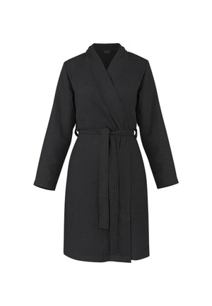Schwarzer Bademantel mit Waffelstruktur, langen Ärmeln, Wickeldesign und passendem Bindegürtel. Der Stoff hat ein gedämpftes, kariertes Muster.