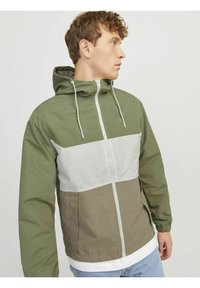 Jack & Jones Overgangsjakke - oil green