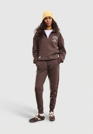 WATCHING FRIENDS - Bluza