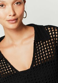 Next LONG SLEEVE SCALLOPED DETAIL PETITE - Striktrøje - black