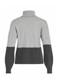 Suéter gris con cuello alto y mangas largas, que presenta un diseño bicolor: parte superior en gris claro y parte inferior en gris oscuro. Textura suave.
