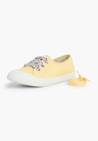 Pisamonas Scarpe primi passi - amarillo