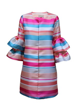 Vestido a rayas colorido hecho de satén. Presenta mangas anchas de campana, un escote redondo y un corte recto. Los colores dominantes son el rosa y el azul.